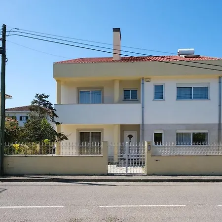 Hébergement de vacances Casa Mendes Aveiro *