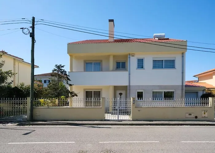 Hébergement de vacances Casa Mendes Aveiro *